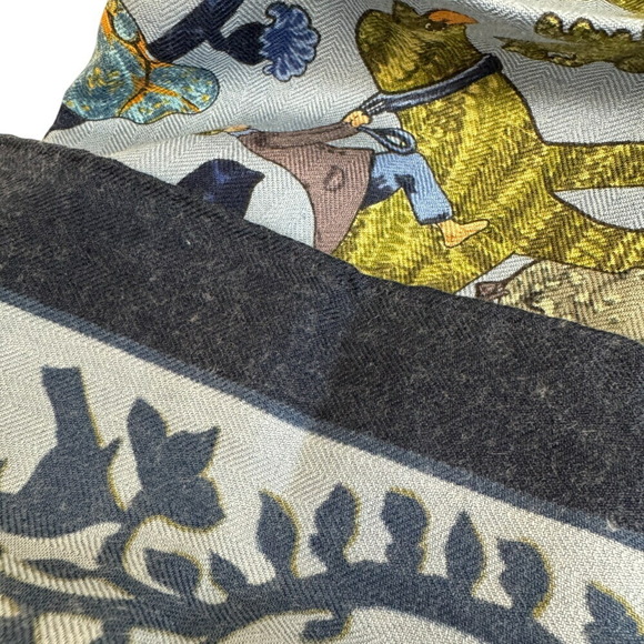 HERMES Blue Scarf - Picture 14 of 16